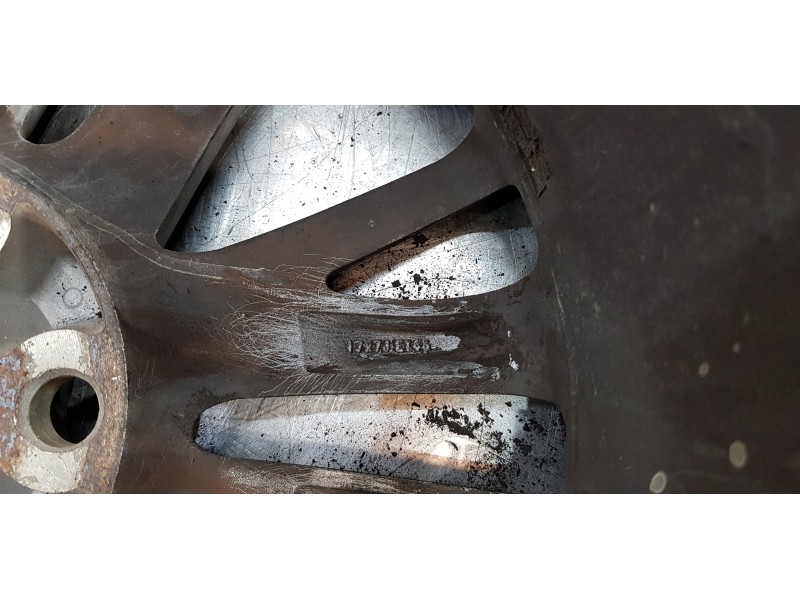 Recambio de llanta para toyota avensis touring sports executive referencia OEM IAM 4261105370  