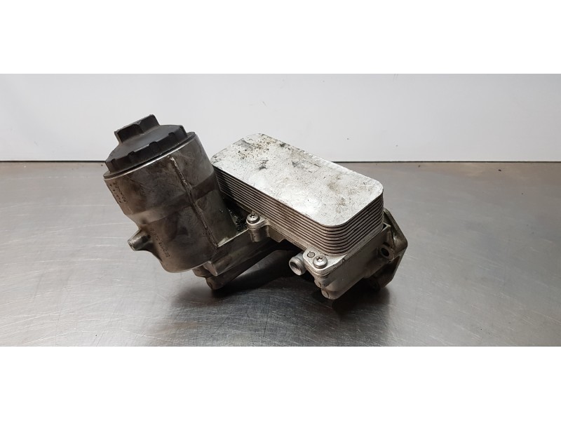 Recambio de enfriador aceite motor para volkswagen touareg (7la) tdi r5 referencia OEM IAM 070115389B   Recambio de enfriador aceite motor para volkswagen touareg (7la) tdi r5 referencia OEM IAM 070115389B