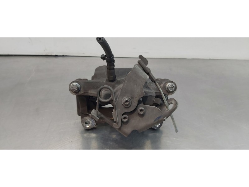 Recambio de pinza freno trasera izquierda para ford transit kastenwagen (ttg) 350 l2 ambiente referencia OEM IAM 1843325   Recambio de pinza freno trasera izquierda para ford transit kastenwagen (ttg) 350 l2 ambiente referencia OEM IAM 1843325