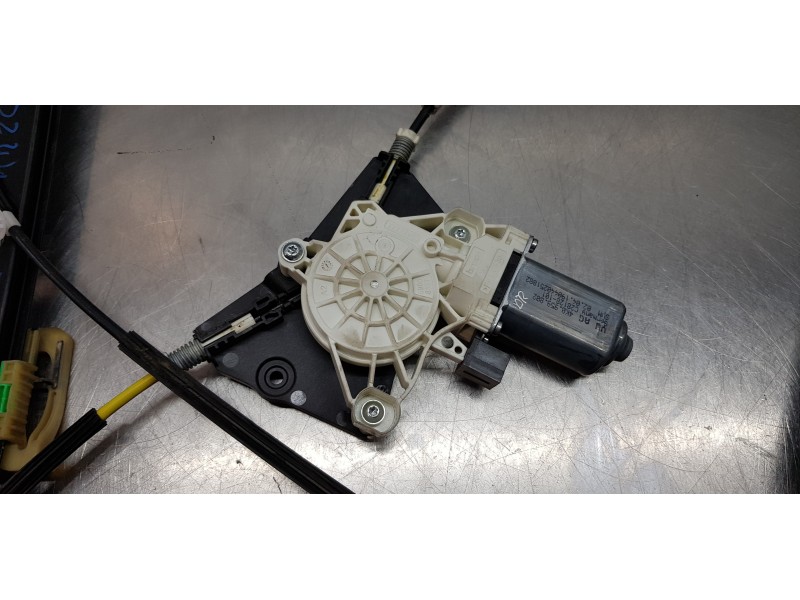 Recambio de elevalunas delantero derecho para audi a6 berlina (4a2) 40 tdi basic referencia OEM IAM 4K0837462 4K0959802 