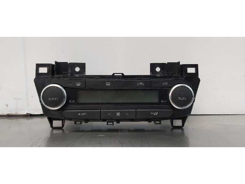 Recambio de mando climatizador para toyota avensis touring sports executive referencia OEM IAM 5590005630  