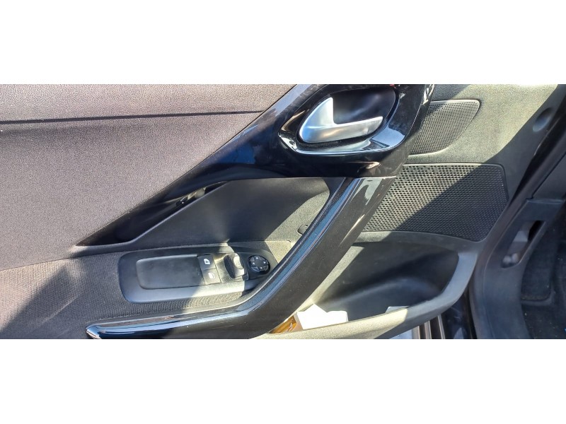 peugeot 208 del año 2017