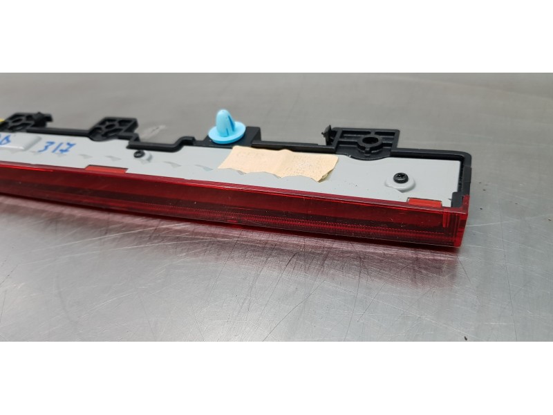 Recambio de luz central de freno para hyundai i30 fastback tecno referencia OEM IAM 92700G4100  