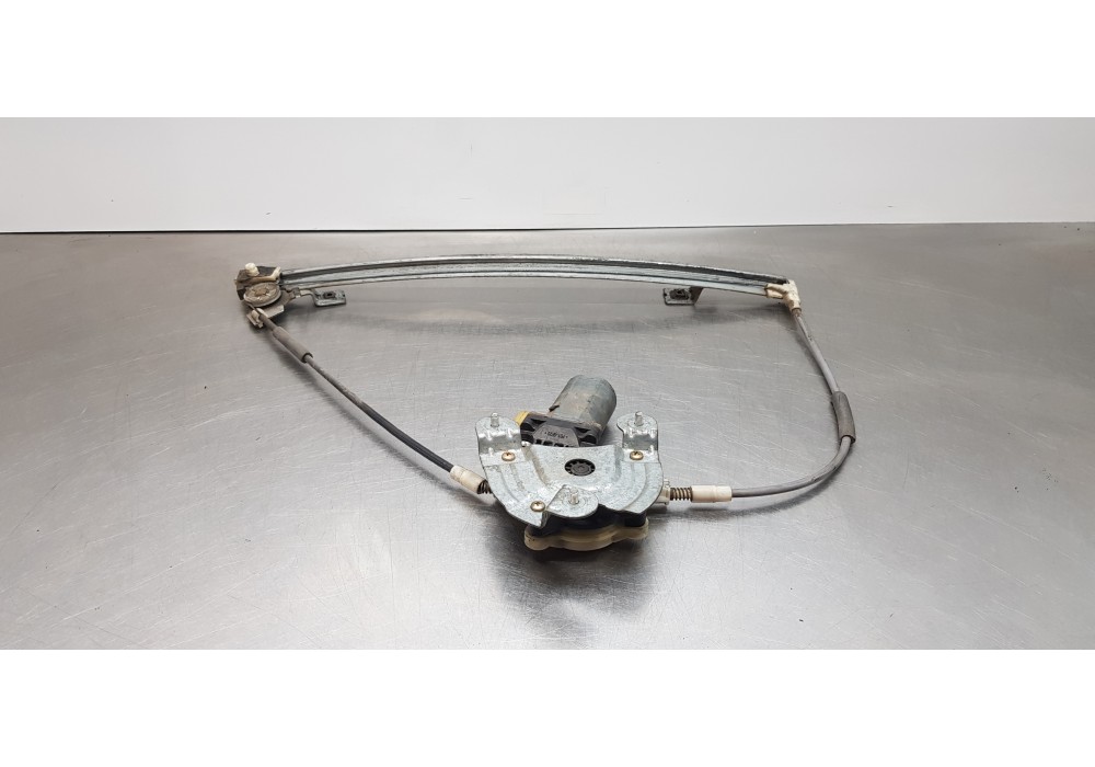 Recambio de elevalunas delantero izquierdo para renault megane i classic (la0) 1.6e rt referencia OEM IAM 7700834347 0130821720 
