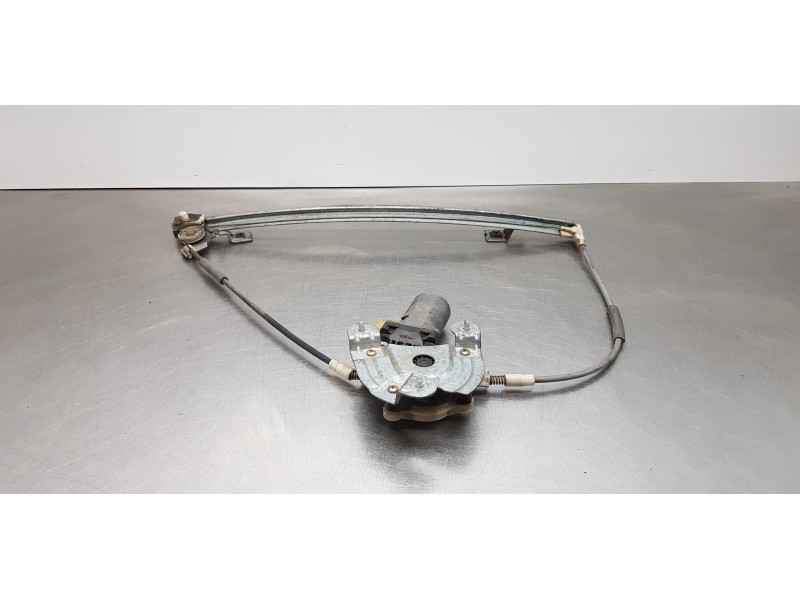 Recambio de elevalunas delantero izquierdo para renault megane i classic (la0) 1.6e rt referencia OEM IAM 7700834347 0130821720 