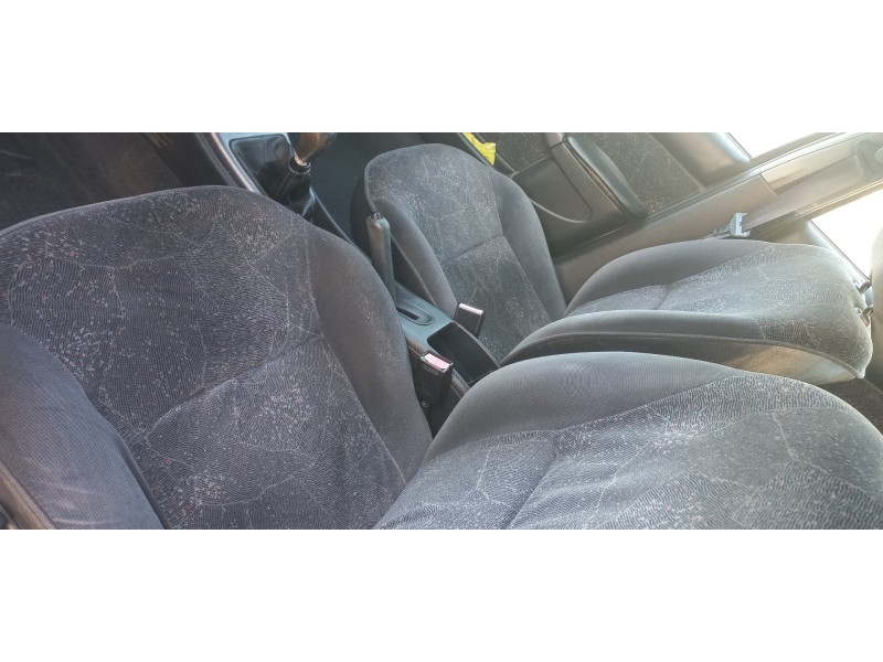 citroen xsara berlina del año 1999