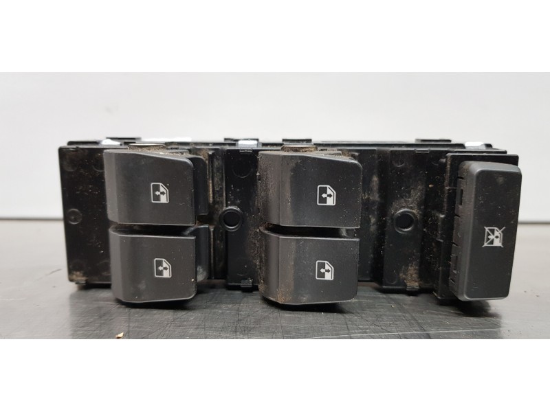 Recambio de mando elevalunas delantero izquierdo para hyundai i30 fastback tecno referencia OEM IAM 93571G3030PMP 93571G3030 