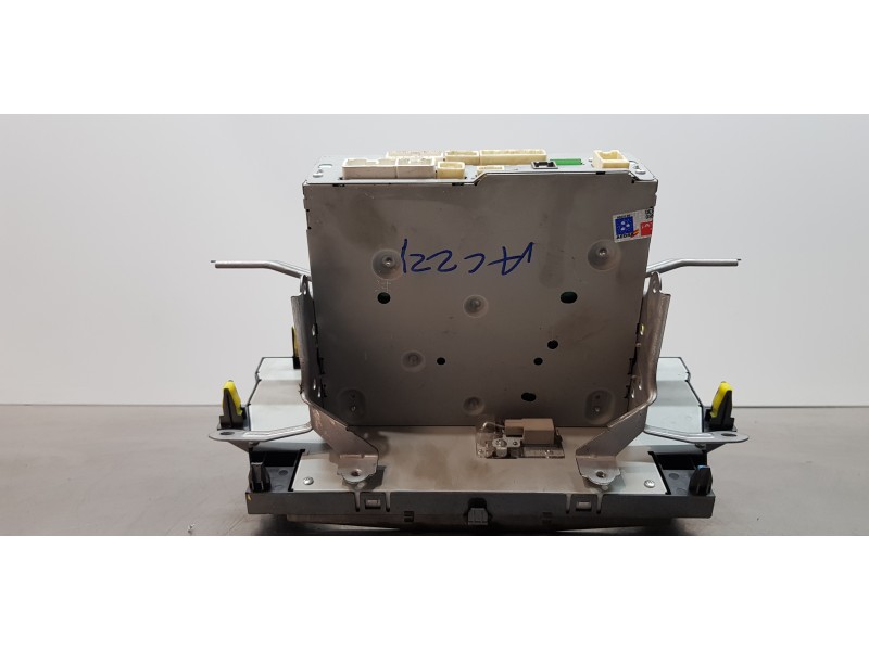 Recambio de pantalla multifuncion para toyota avensis touring sports executive referencia OEM IAM 8614005200  