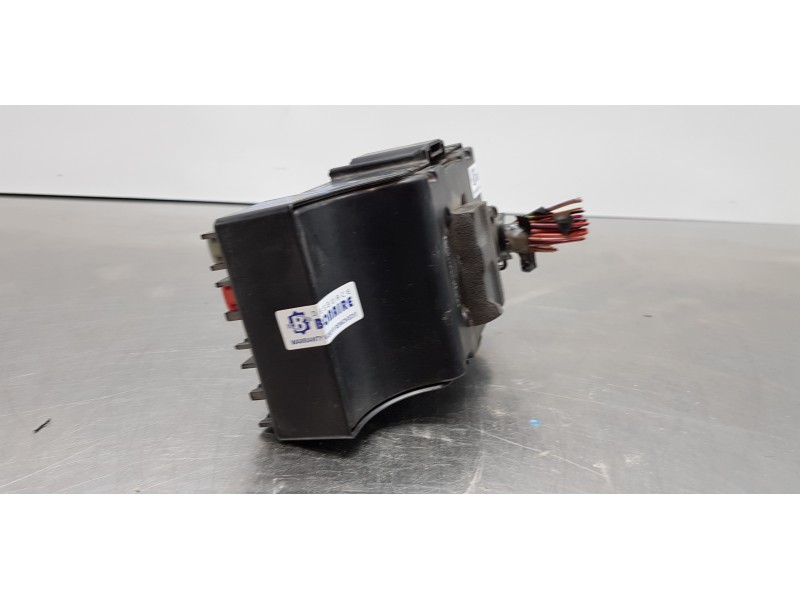 Recambio de caja reles / fusibles para opel corsa e edition referencia OEM IAM 2B0Z4010F   Recambio de caja reles / fusibles para opel corsa e edition referencia OEM IAM 2B0Z4010F