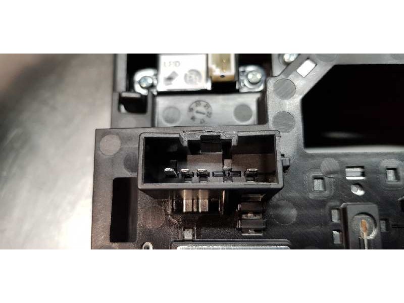 Recambio de luz interior para kia ceed business referencia OEM IAM 92800M6010WK  