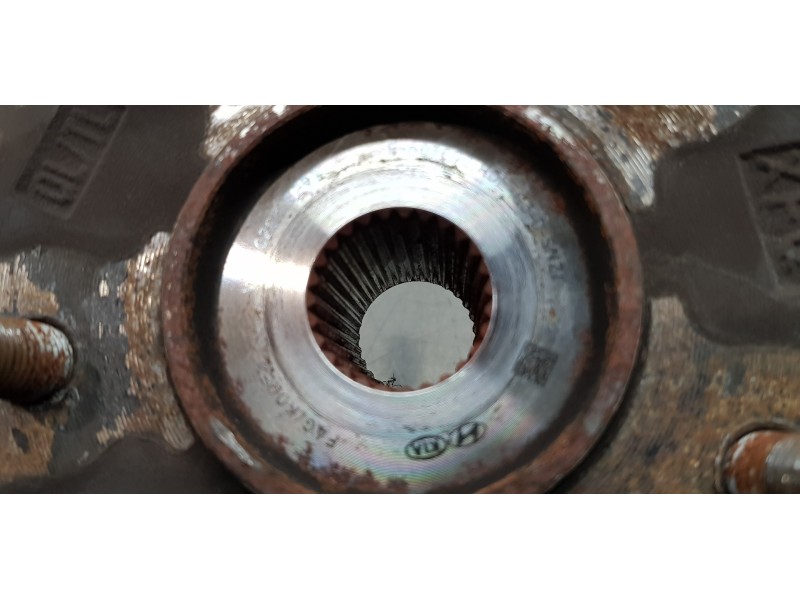 Recambio de mangueta delantera derecha para hyundai i30 fastback tecno referencia OEM IAM 51716G4AA0 51750F2000 