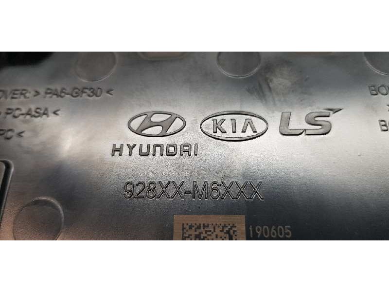 Recambio de luz interior para kia ceed business referencia OEM IAM 92800M6010WK  