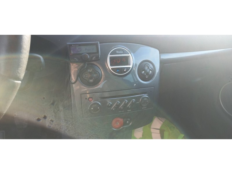 renault clio iii del año 2008