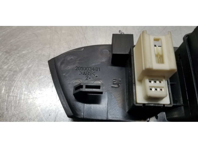 Recambio de mando elevalunas delantero izquierdo para chevrolet captiva 2.0 vcdi lt referencia OEM IAM 201003481  