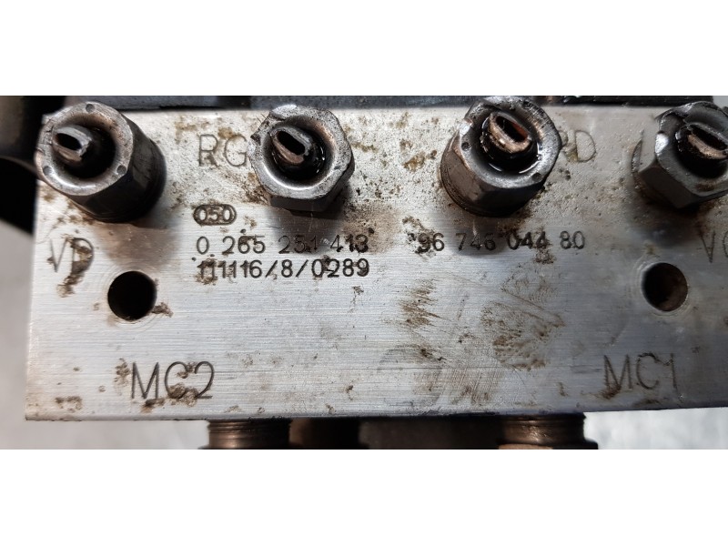 Recambio de abs para citroen c5 berlina seduction referencia OEM IAM 9674797480  