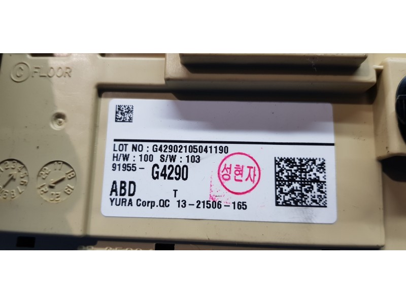 Recambio de caja reles / fusibles para hyundai i30 fastback tecno referencia OEM IAM 91955G4290  