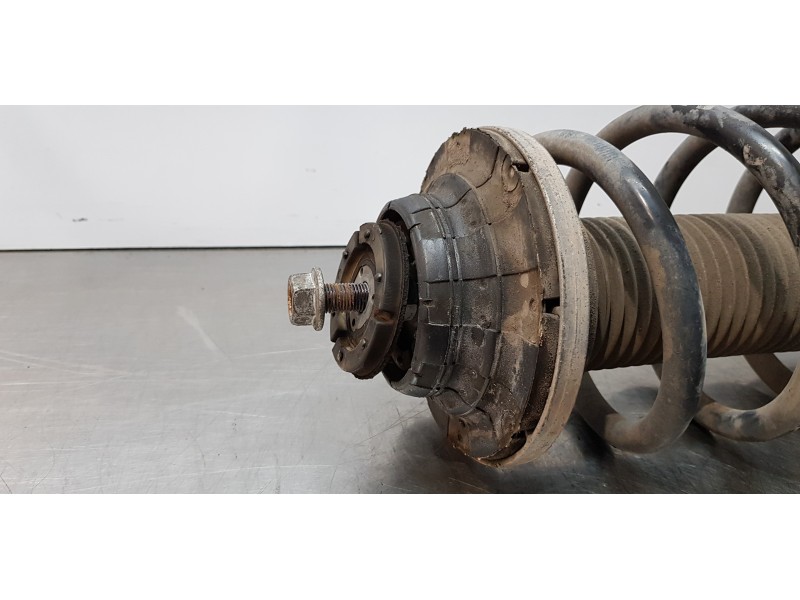 Recambio de amortiguador delantero derecho para volkswagen t5 transporter/furgoneta caja cerrada referencia OEM IAM    Recambio de amortiguador delantero derecho para volkswagen t5 transporter/furgoneta caja cerrada referencia OEM IAM