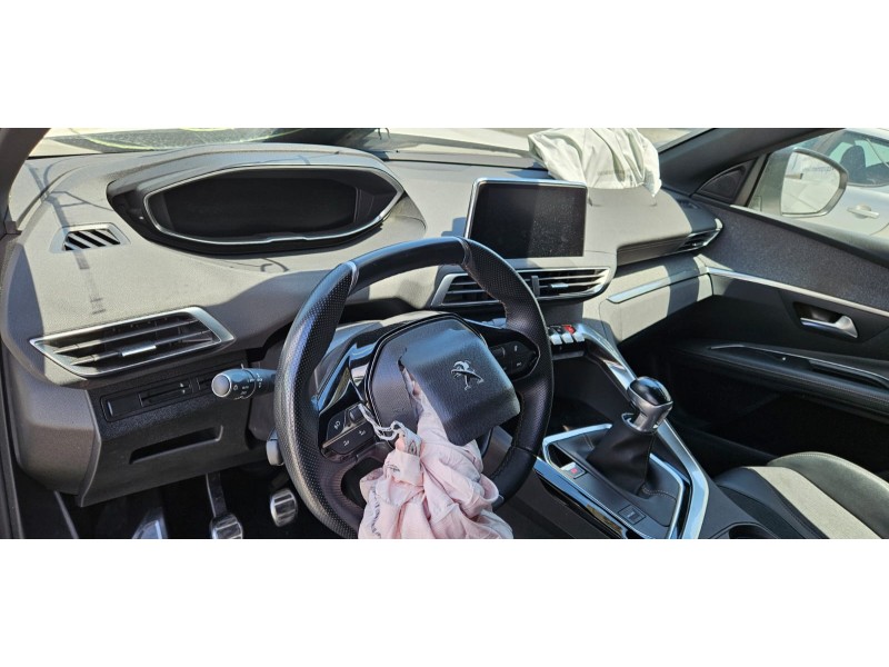 peugeot 3008 del año 2019