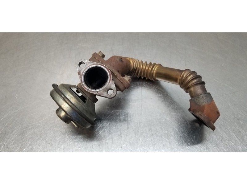 Recambio de valvula egr para chevrolet captiva 2.0 vcdi lt referencia OEM IAM 96440383  