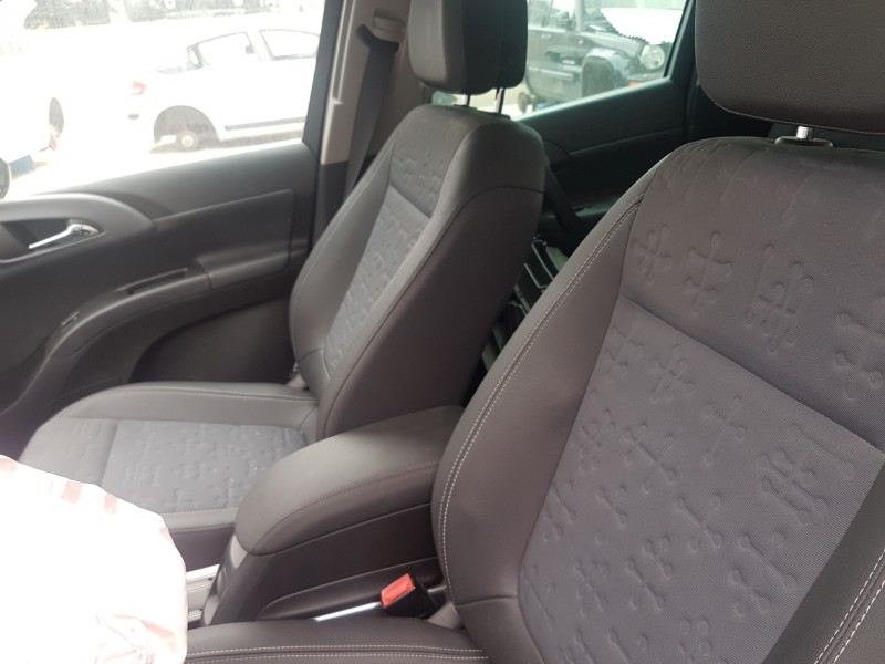 opel meriva b del año 2012