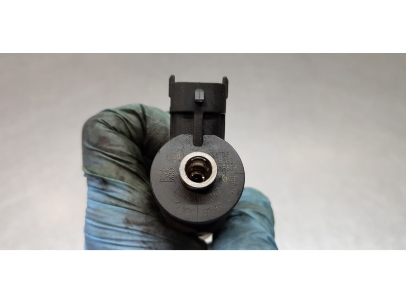 Recambio de inyector para peugeot 207 confort referencia OEM IAM 0445110252   Recambio de inyector para peugeot 207 confort referencia OEM IAM 0445110252