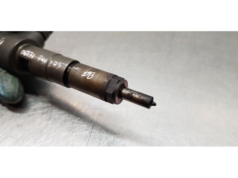 Recambio de inyector para peugeot 207 confort referencia OEM IAM 0445110252  