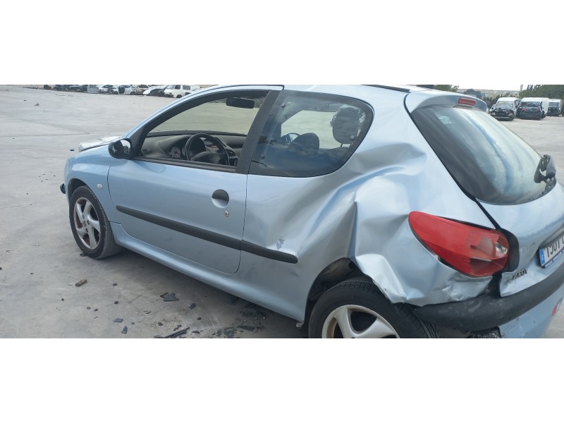 peugeot 206 berlina del año 2003