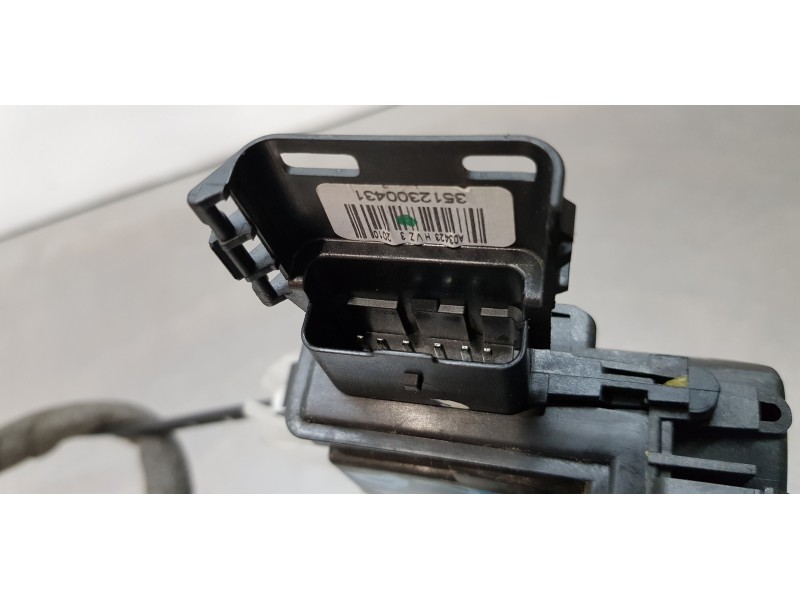 Recambio de cerradura puerta delantera derecha para peugeot 308 cc (2009) sport referencia OEM IAM 9800617680  