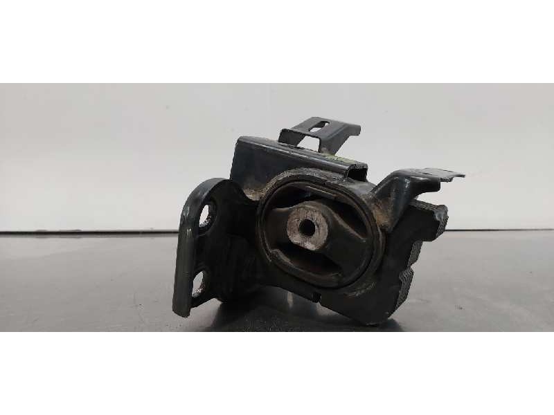 Recambio de soporte motor izquierdo para toyota avensis touring sports executive referencia OEM IAM 123720T270  