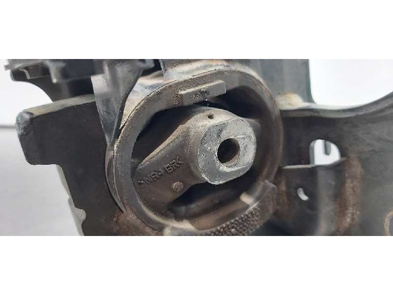 Recambio de soporte motor izquierdo para toyota avensis touring sports executive referencia OEM IAM 123720T270  