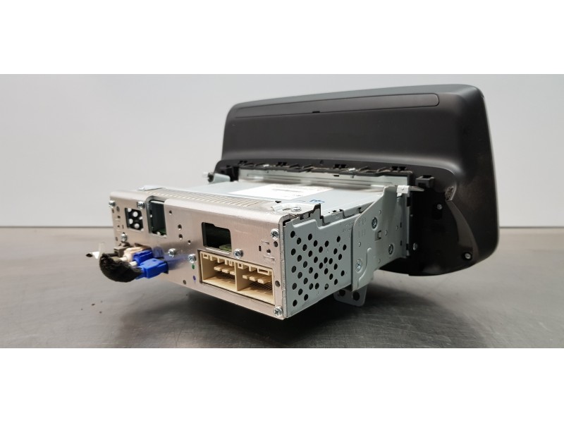 Recambio de pantalla multifuncion para hyundai i30 fastback tecno referencia OEM IAM 96160G4210RET  