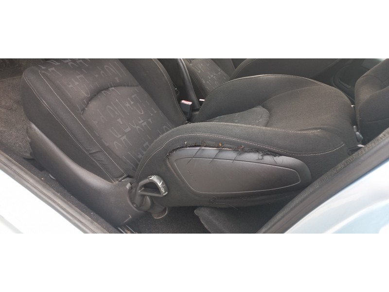 peugeot 206 berlina del año 2003