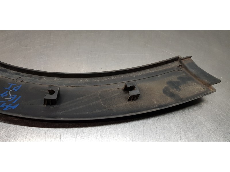 Recambio de aletin delantero izquierdo para bmw mini (r50,r53) cooper referencia OEM IAM 51131505865  