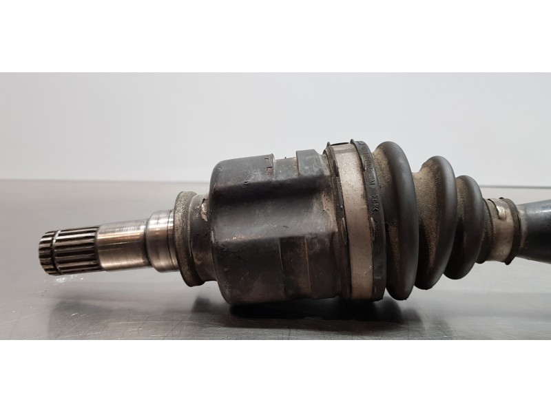 Recambio de transmision delantera derecha para toyota avensis touring sports executive referencia OEM IAM 4341005451  