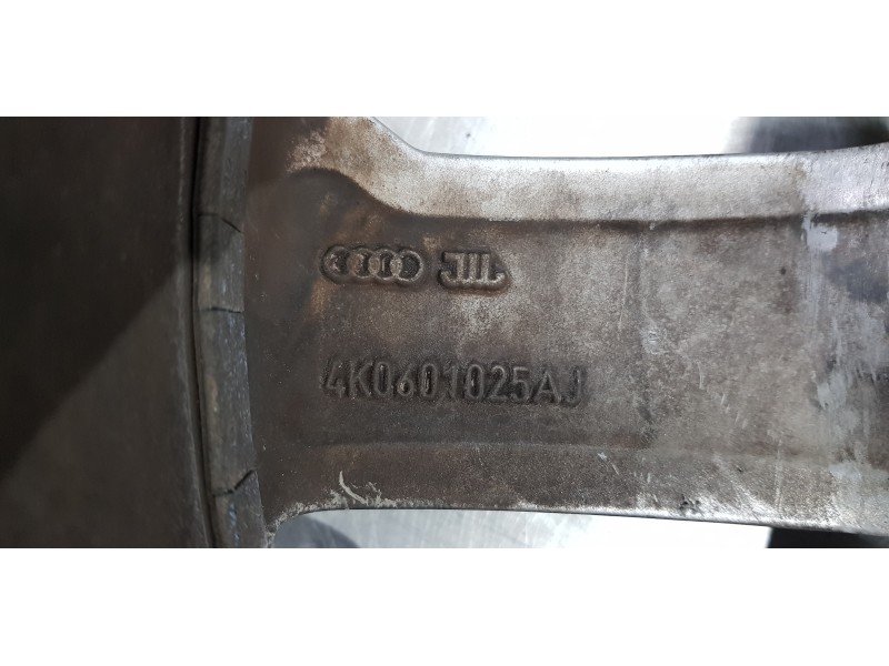Recambio de llanta para audi a6 berlina (4a2) 40 tdi basic referencia OEM IAM 4K0601025AJ  