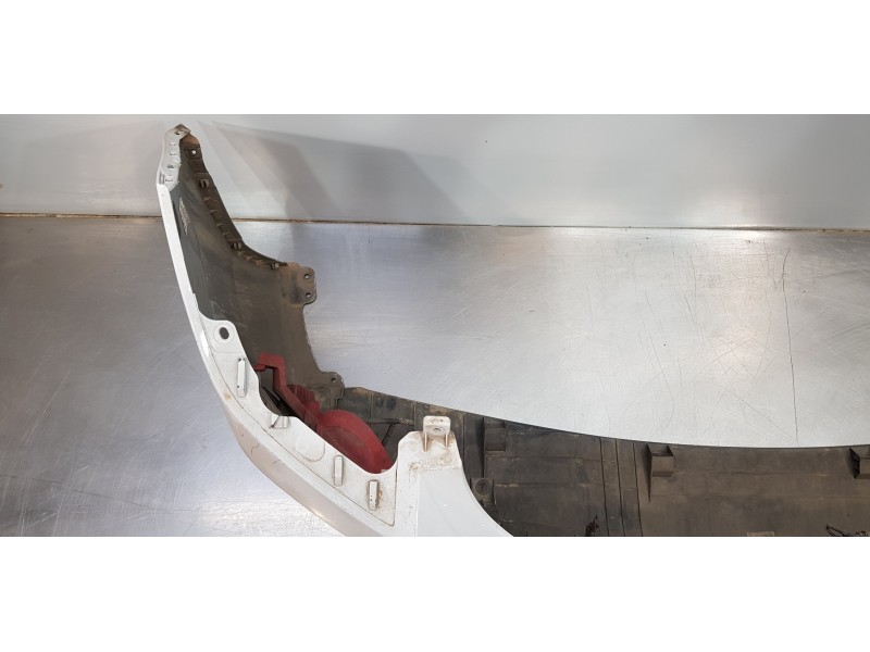 Recambio de paragolpes trasero para hyundai i30 fastback tecno referencia OEM IAM 86640G4AC0  