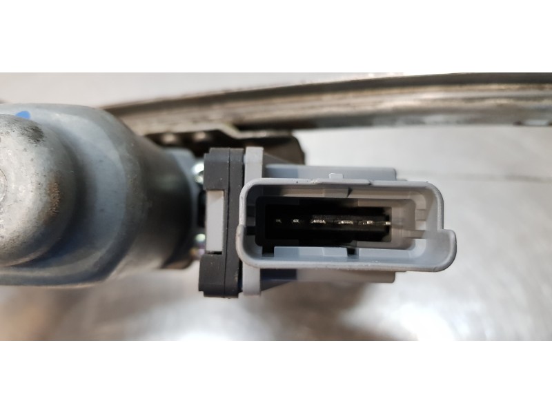 Recambio de elevalunas delantero derecho para citroen c3 1.1 satisfaction referencia OEM IAM 400618F  