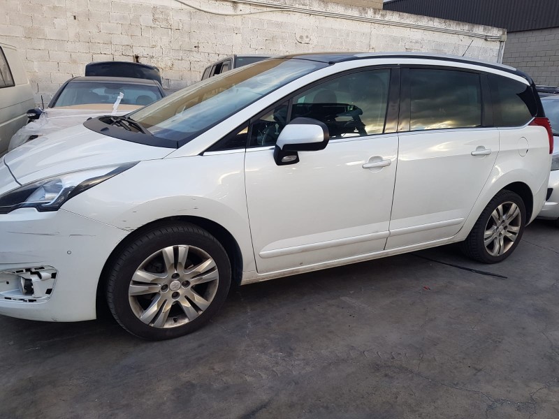 peugeot 5008 del año 2014