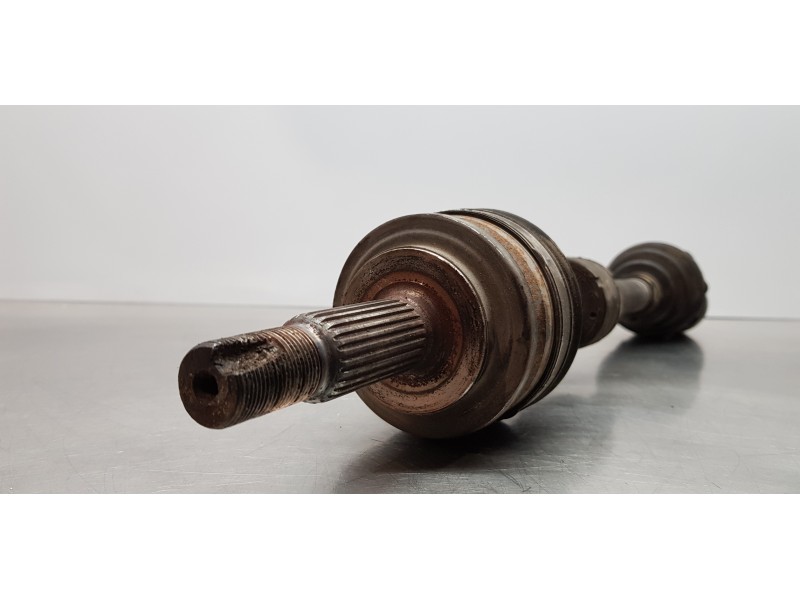 Recambio de transmision delantera izquierda para toyota avensis touring sports executive referencia OEM IAM 4342005401  