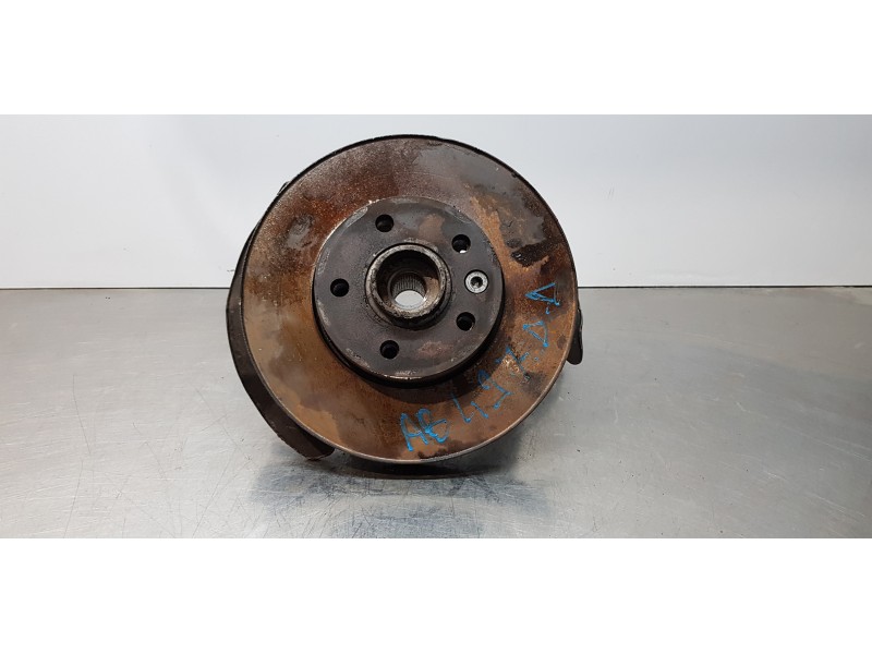 Recambio de mangueta delantera derecha para volkswagen t5 transporter/furgoneta caja cerrada referencia OEM IAM   