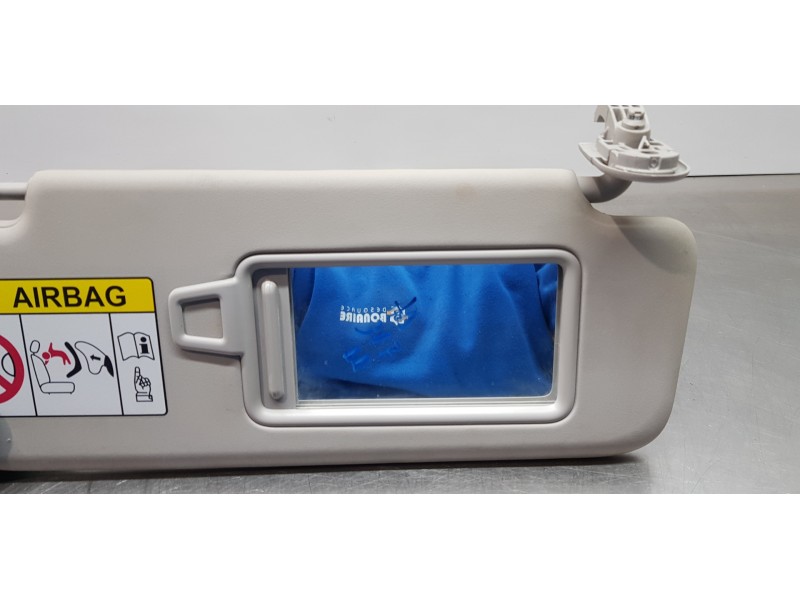 Recambio de parasol derecho para hyundai i30 fastback tecno referencia OEM IAM 85220G3010MMH  