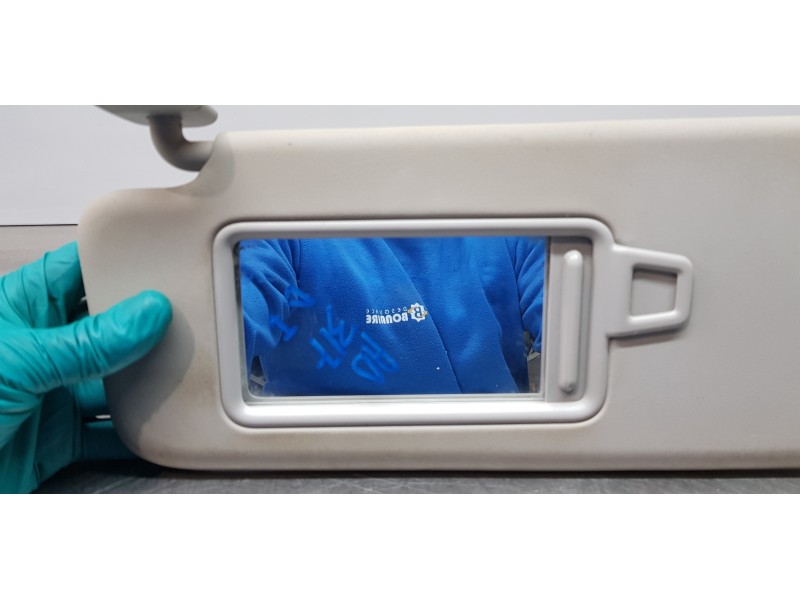 Recambio de parasol izquierdo para hyundai i30 fastback tecno referencia OEM IAM 85210G3010MMH  