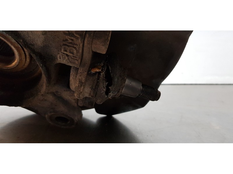 Recambio de mangueta delantera derecha para volkswagen t5 transporter/furgoneta caja cerrada referencia OEM IAM   