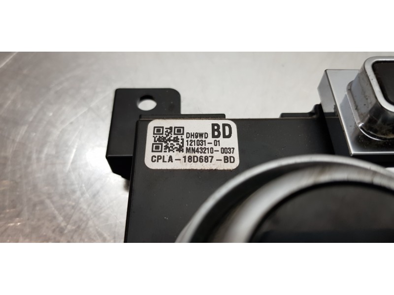 Recambio de mando climatizador para land rover range rover vogue referencia OEM IAM LR033678  