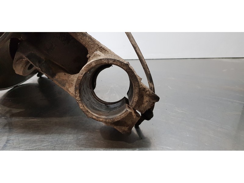 Recambio de mangueta delantera derecha para volkswagen t5 transporter/furgoneta caja cerrada referencia OEM IAM   