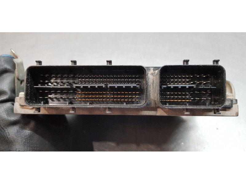 Recambio de centralita motor uce para toyota auris hybrid active referencia OEM IAM 896610Z250  