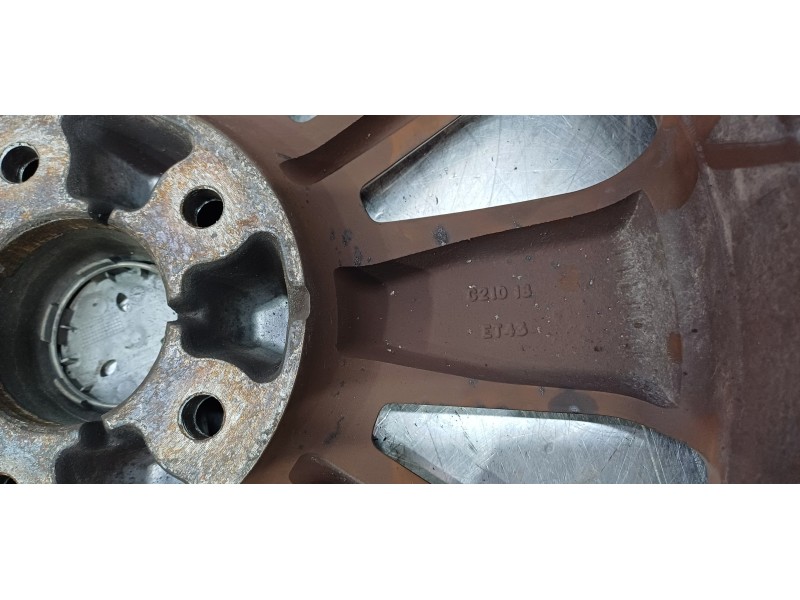 Recambio de llanta para ssangyong korando limited 4x2 referencia OEM IAM 4173034400   Recambio de llanta para ssangyong korando limited 4x2 referencia OEM IAM 4173034400