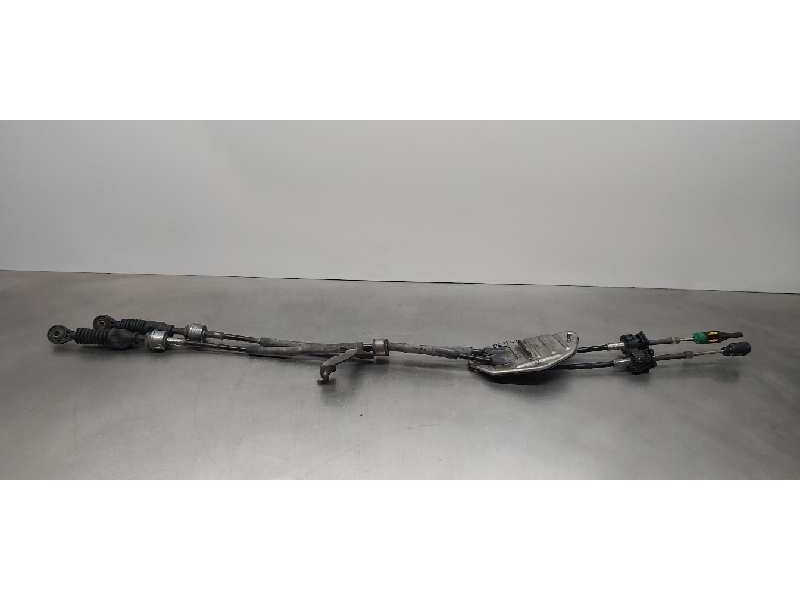 Recambio de varillaje cambio para toyota avensis touring sports executive referencia OEM IAM 3382005360  