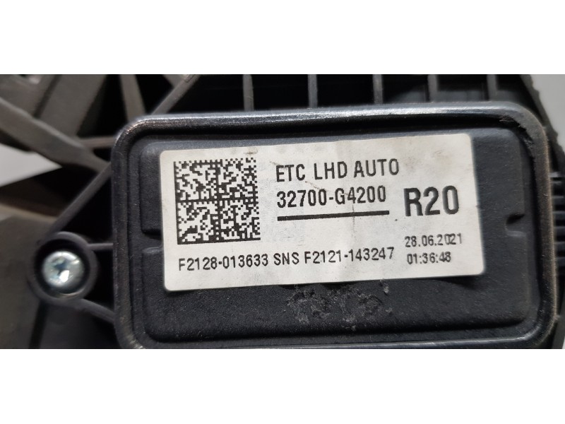Recambio de pedal acelerador para hyundai i30 fastback tecno referencia OEM IAM 32700G4200  