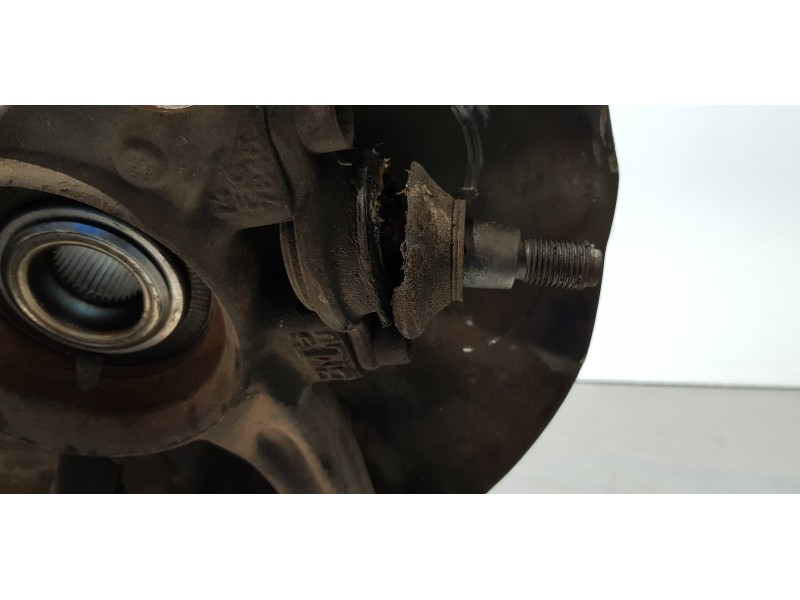 Recambio de mangueta delantera izquierda para volkswagen t5 transporter/furgoneta caja cerrada referencia OEM IAM   